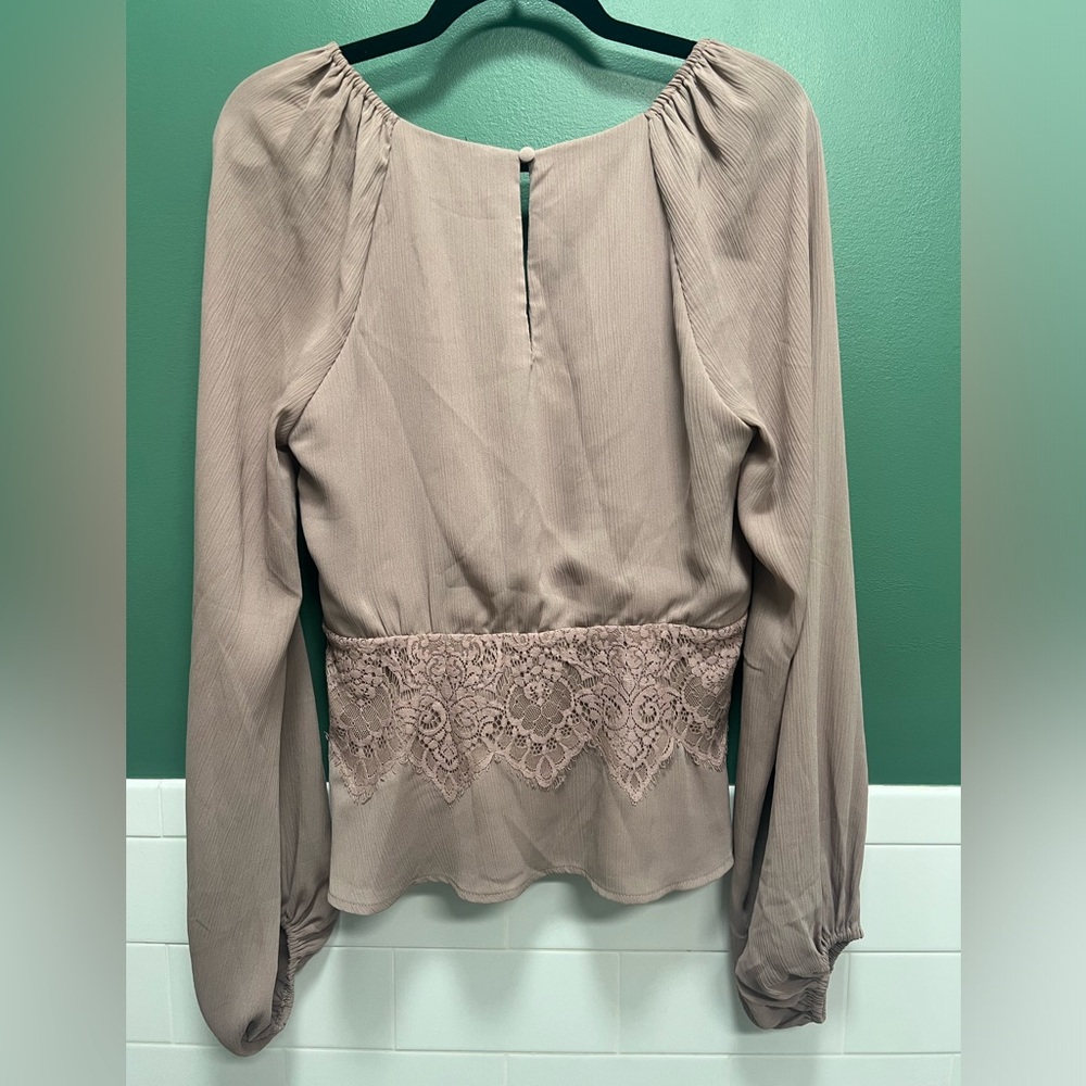 Lulus blouse - Picture 4 of 4